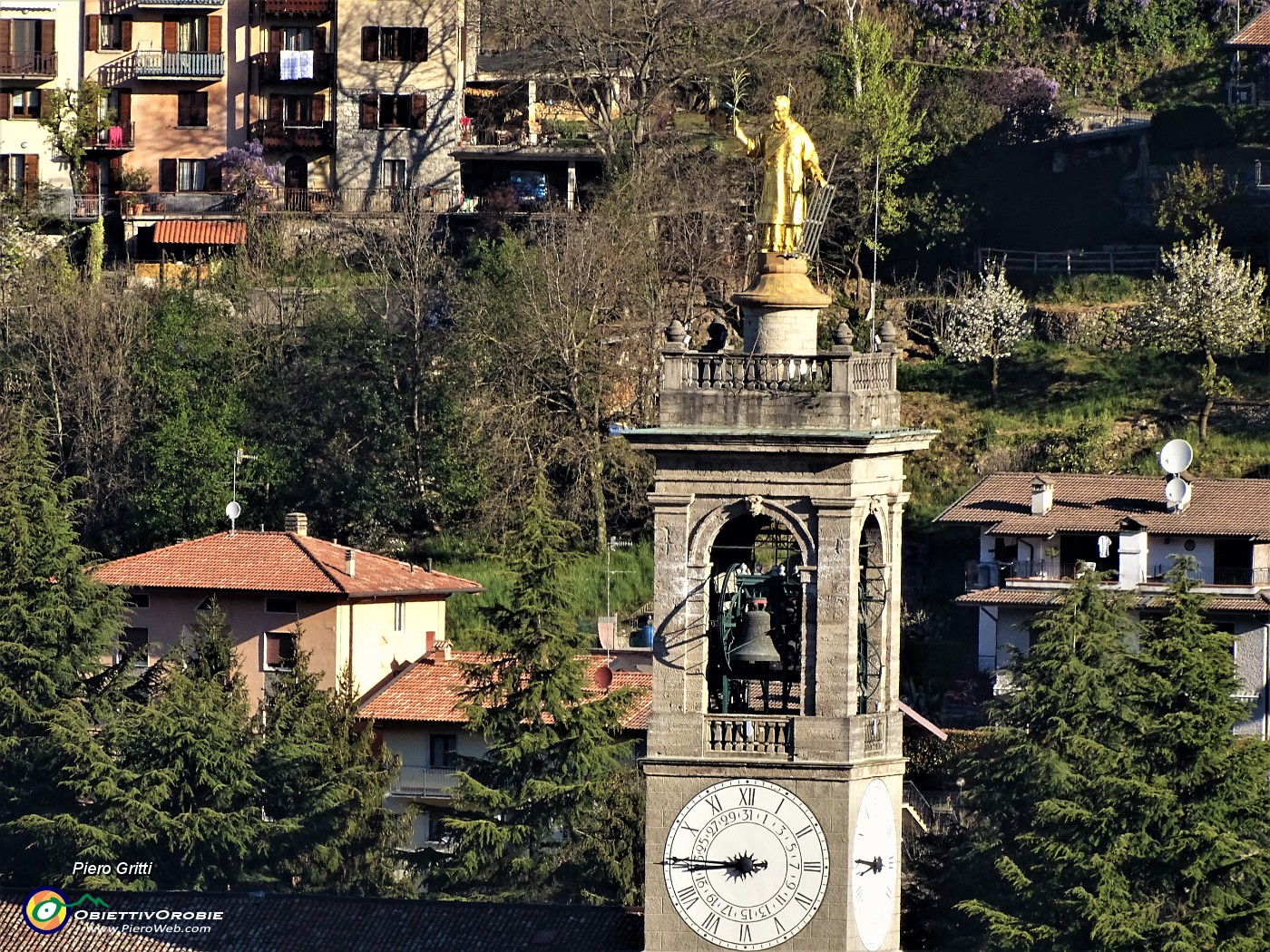 14 San Lorenzo 'dorato' splende al sole !.JPG